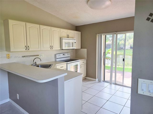 11273 SW 18th Ct, Miramar, FL 33025