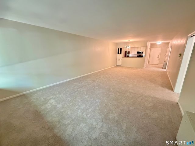 779 Prospect Avenue 5, West Hartford, CT 06105