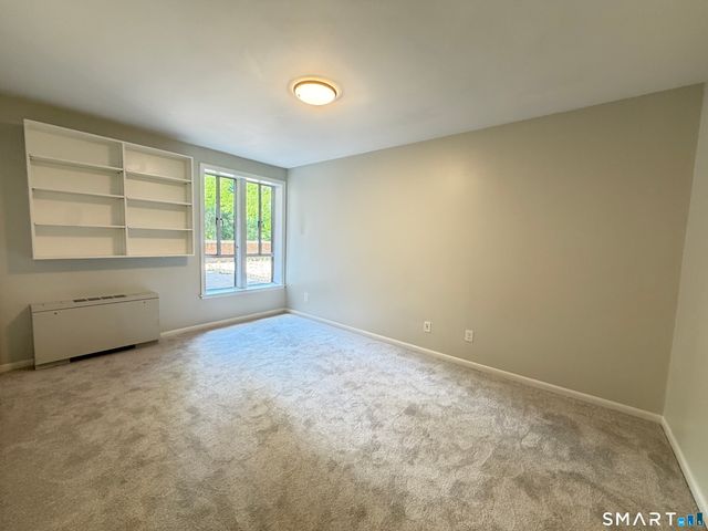 779 Prospect Avenue 5, West Hartford, CT 06105