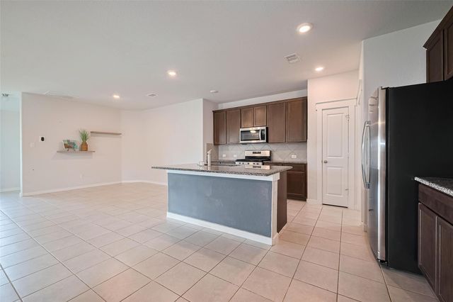 16342 Rockdale Landing Drive, Hockley, TX 77447