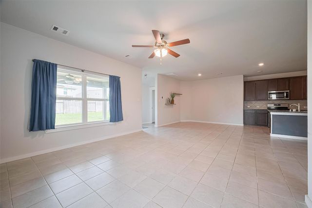 16342 Rockdale Landing Drive, Hockley, TX 77447