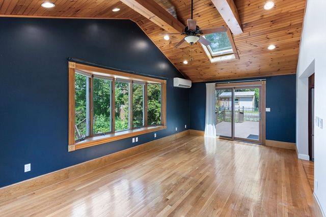 10 Kingsley Rd, Easton, MA 02356
