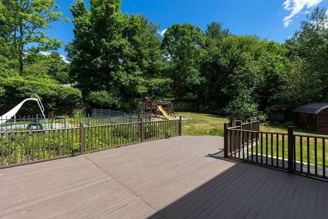 10 Kingsley Rd, Easton, MA 02356