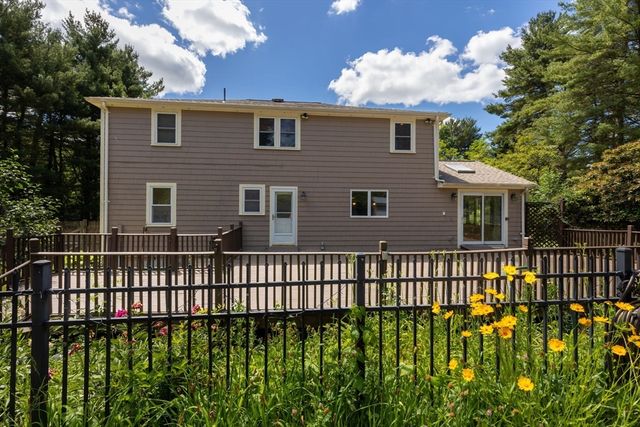 10 Kingsley Rd, Easton, MA 02356