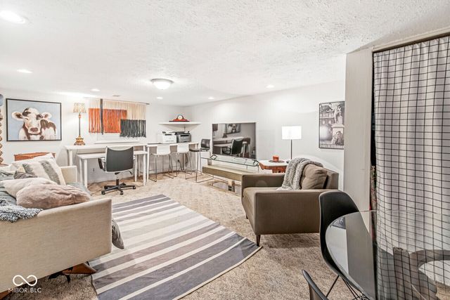 6051 Carrollton Avenue, Indianapolis, IN 46220