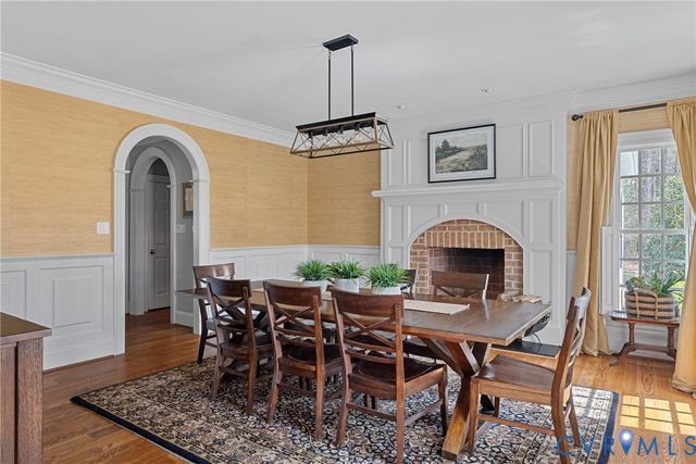 8000 Toms Dr, Mechanicsville, VA 23116