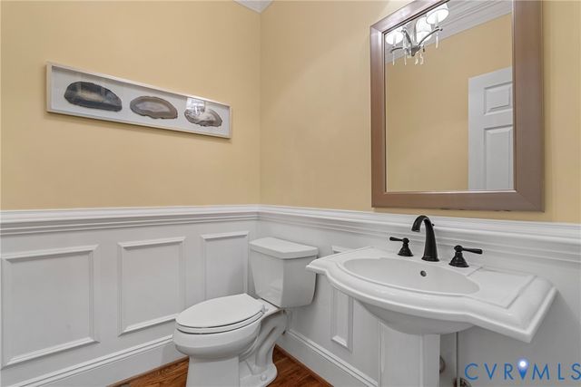 8000 Toms Dr, Mechanicsville, VA 23116