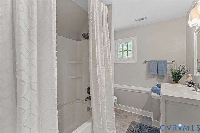 8000 Toms Dr, Mechanicsville, VA 23116