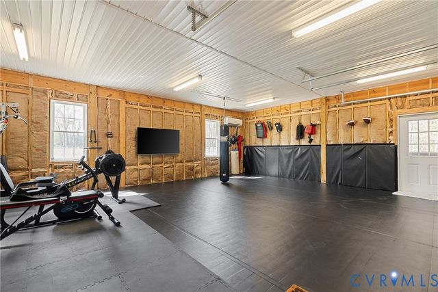8000 Toms Dr, Mechanicsville, VA 23116