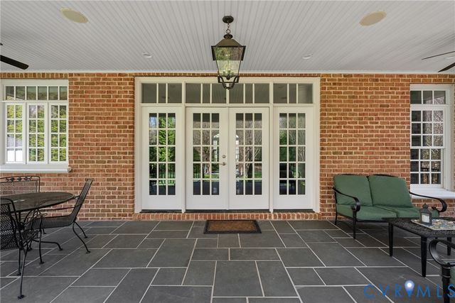 8000 Toms Dr, Mechanicsville, VA 23116