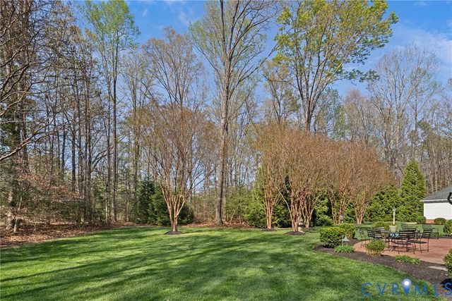 8000 Toms Dr, Mechanicsville, VA 23116