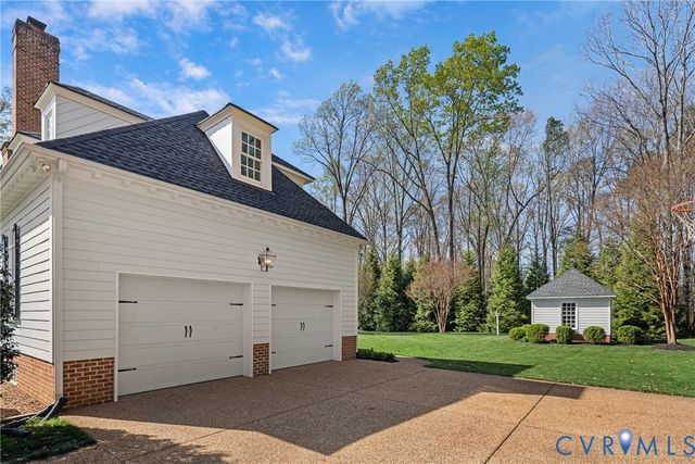 8000 Toms Dr, Mechanicsville, VA 23116