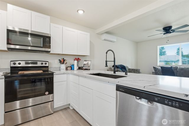 6214 Knoble Road E, Spanaway, WA 98387