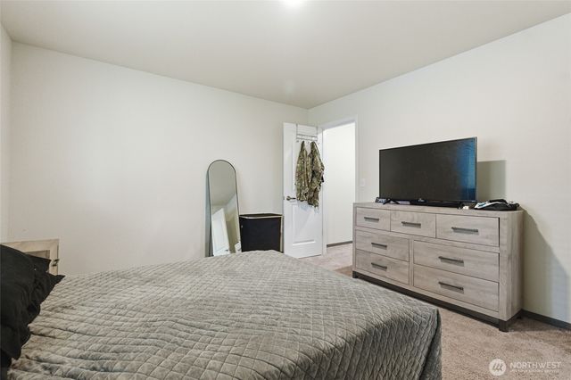 6214 Knoble Road E, Spanaway, WA 98387