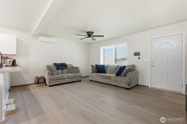 6214 Knoble Road E, Spanaway, WA 98387