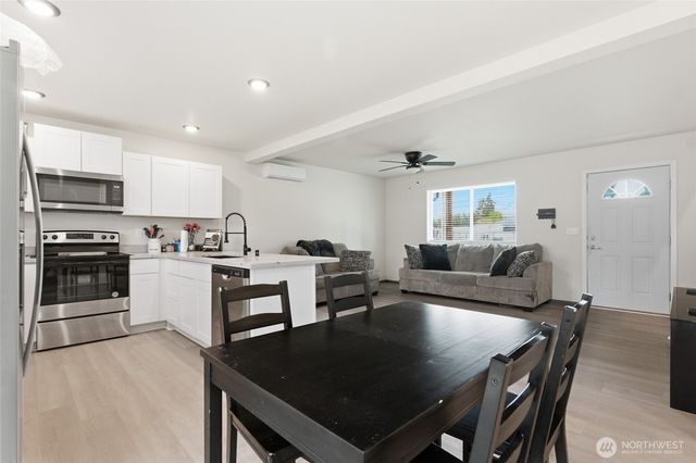 6214 Knoble Road E, Spanaway, WA 98387