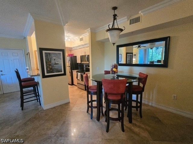 1210 Reserve WAY 204, Naples, FL 34105