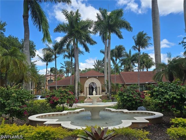 1210 Reserve WAY 204, Naples, FL 34105