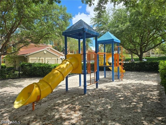 1210 Reserve WAY 204, Naples, FL 34105