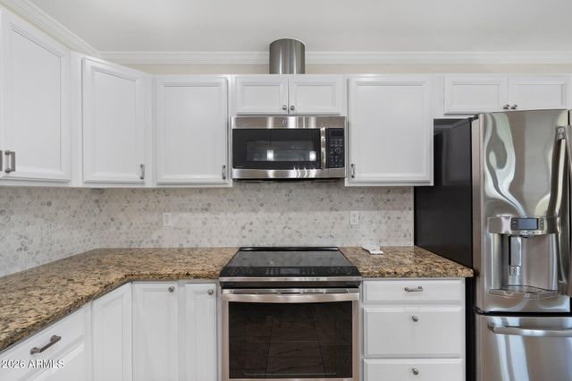 4017 W ANGELA Drive, Glendale, AZ 85308