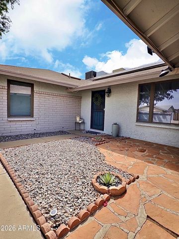 4017 W ANGELA Drive, Glendale, AZ 85308