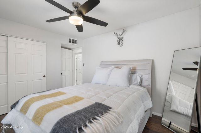 4017 W ANGELA Drive, Glendale, AZ 85308