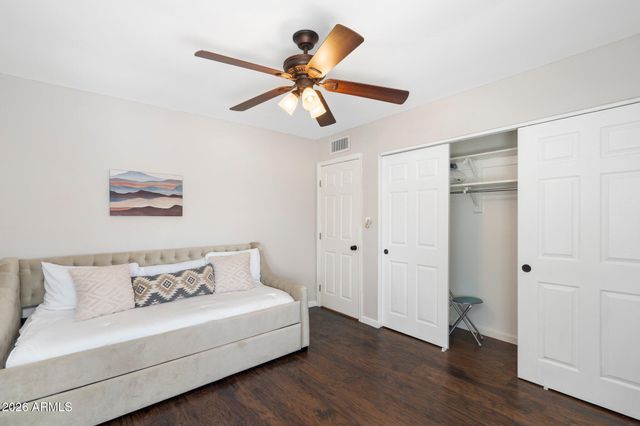 4017 W ANGELA Drive, Glendale, AZ 85308