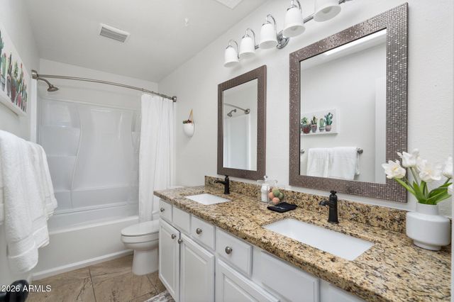 4017 W ANGELA Drive, Glendale, AZ 85308