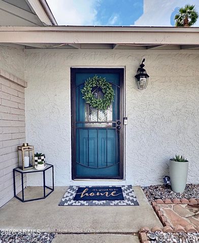 4017 W ANGELA Drive, Glendale, AZ 85308