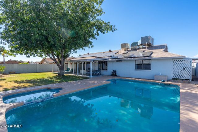 4017 W ANGELA Drive, Glendale, AZ 85308