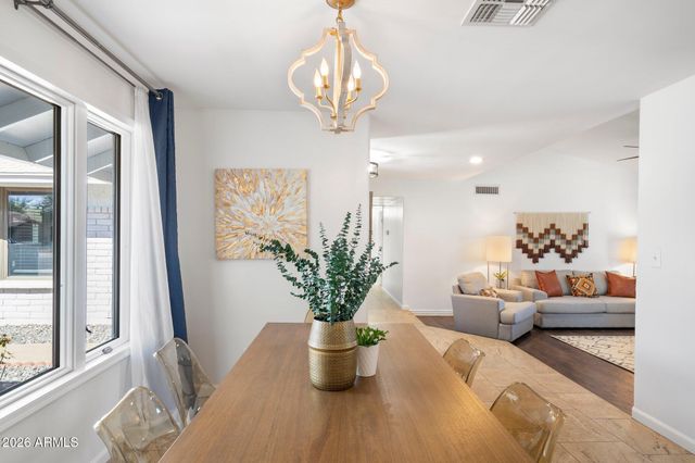 4017 W ANGELA Drive, Glendale, AZ 85308