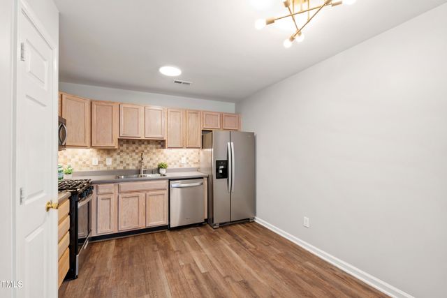 8610 Neuse Landing Lane 103, Raleigh, NC 27616