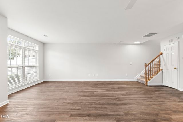 8610 Neuse Landing Lane 103, Raleigh, NC 27616