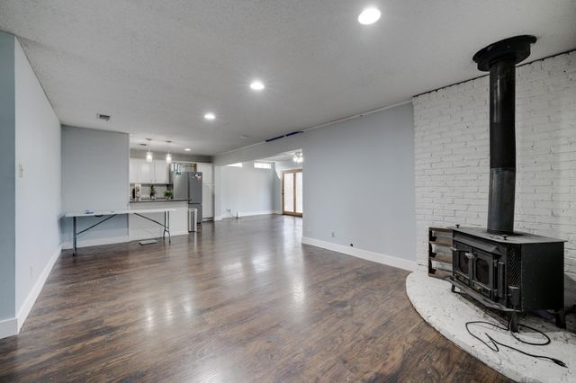 16 Glenbrook Place, Sherwood, AR 72120