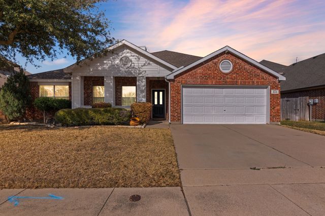 820 Forest Heights Drive, Fort Worth, TX 76036
