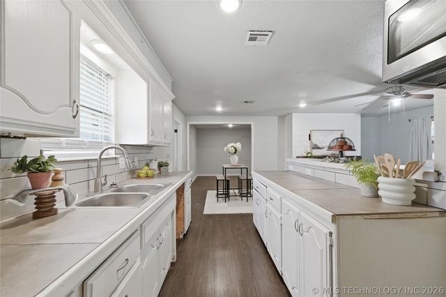 1366 Case, Sulphur, OK 73086