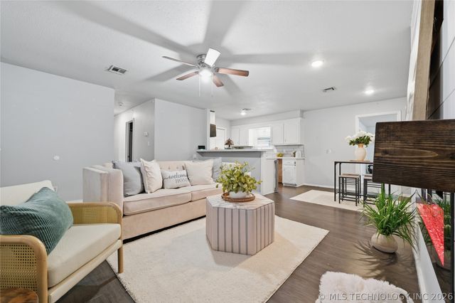 1366 Case, Sulphur, OK 73086