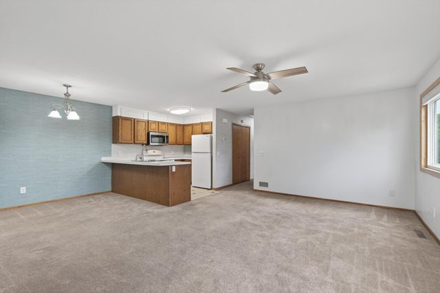 8519 S Pond Trail, Champlin, MN 55316