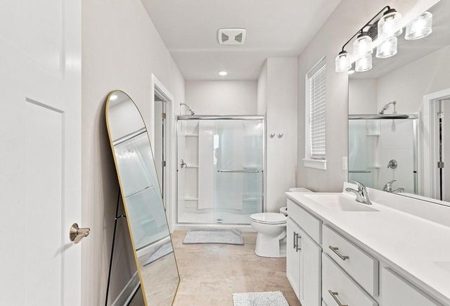 W218N16071 Tiger Lily DRIVE, Jackson, WI 53037