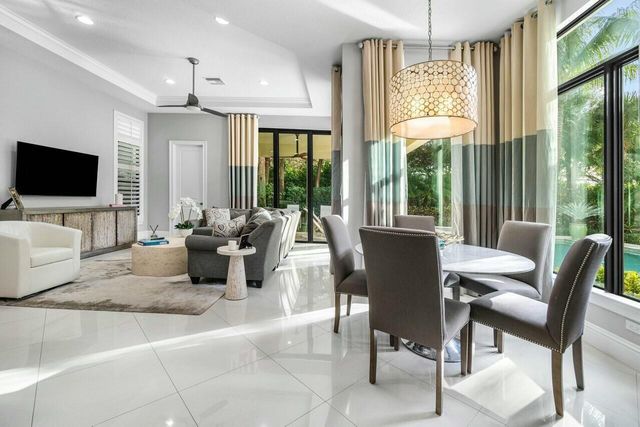130 Gardenia Isles Drive, Palm Beach Gardens, FL 33418