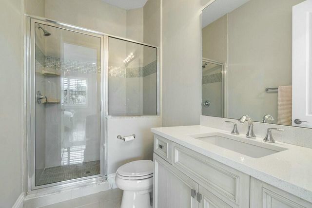 130 Gardenia Isles Drive, Palm Beach Gardens, FL 33418