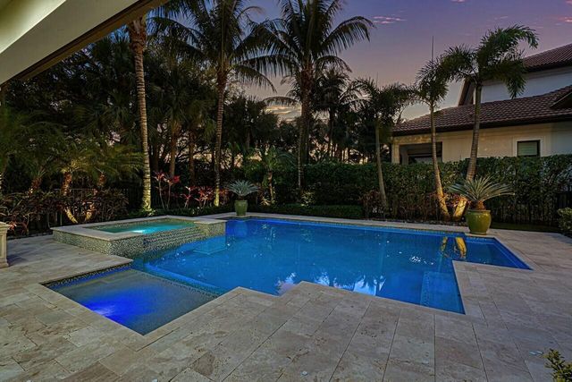 130 Gardenia Isles Drive, Palm Beach Gardens, FL 33418