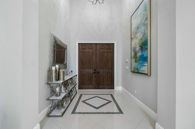 130 Gardenia Isles Drive, Palm Beach Gardens, FL 33418
