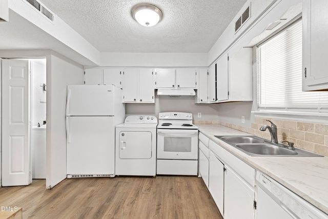 2387 Champion Court, Raleigh, NC 27606