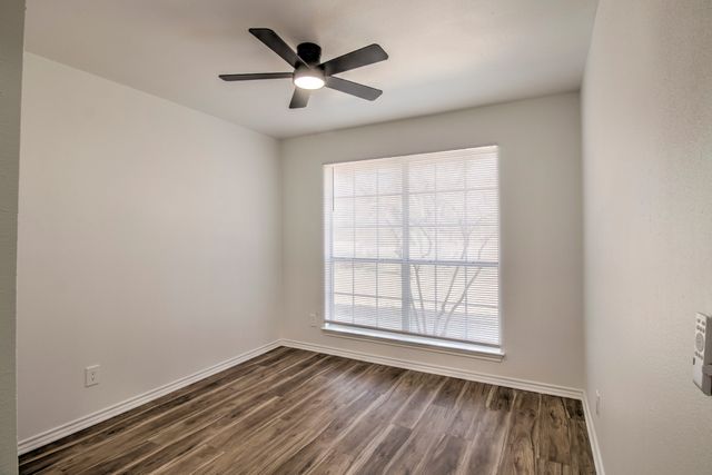 651 Lakeshore Boulevard, Oak Point, TX 75068