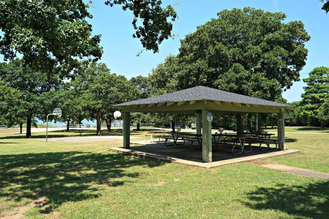 651 Lakeshore Boulevard, Oak Point, TX 75068