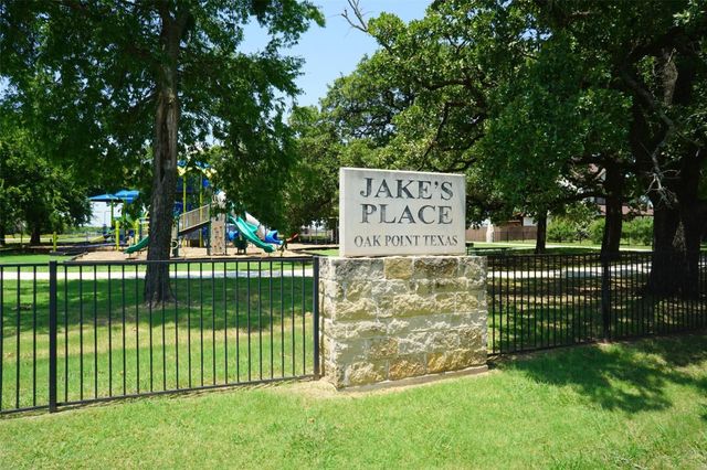 651 Lakeshore Boulevard, Oak Point, TX 75068