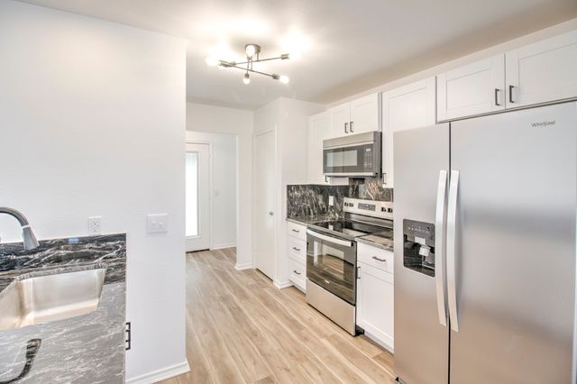 651 Lakeshore Boulevard, Oak Point, TX 75068