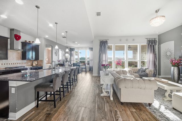 25737 Comanche, San Antonio, TX 78261