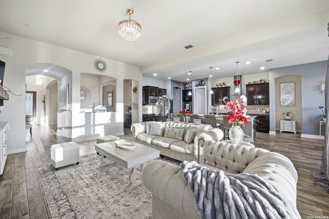 25737 Comanche, San Antonio, TX 78261